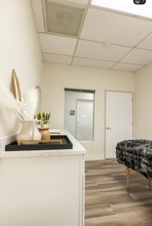 Rocklin Salon Suites available for rent P/T F/T