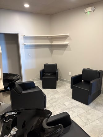salon suite rental