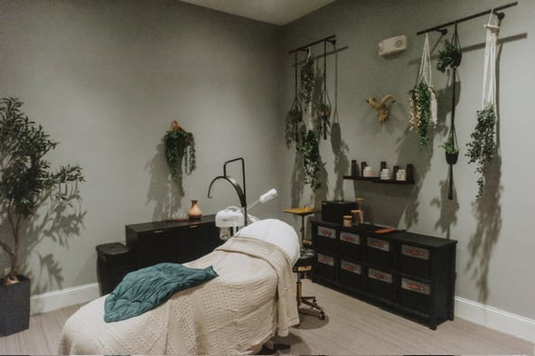3 Chair Rental in Men’s Upscale Salon and Spa Located in Carver MA (South Shore area)