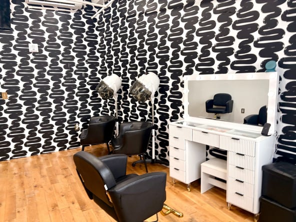 Luxury Salon Suites & Booth Rentals in DUMBO Brooklyn Skyline Views
