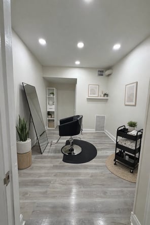 Luxury Salon Suites & Booth Rentals — Downtown Memphis