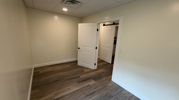 Beauty Suites For Rent East Greenwich, R.I (1st month FREE)