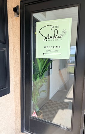 Beauty room for rent