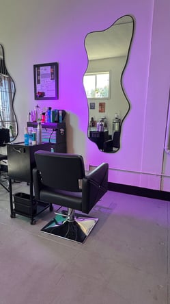 BOOTH RENT @ HARD DRESSER salon located in Barrio Logan