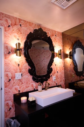 Luxury Salon Chairs & Private Room for Rent – Sherman Oaks