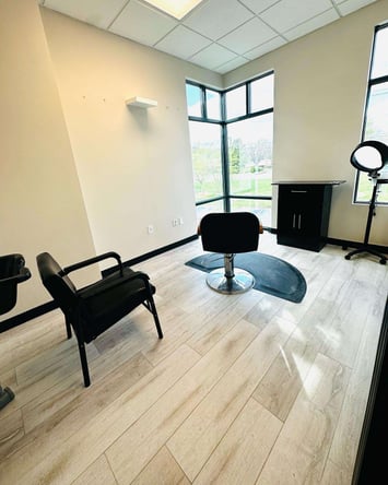 Brand new salon suites in Kennesaw, Georgia for leasing with new equipments starts from $100/week