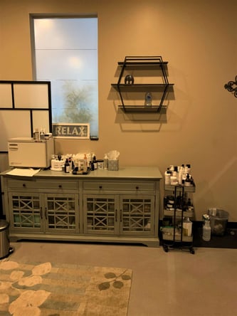 Large Spa Suite in Capital Hill with free garage parking-Share