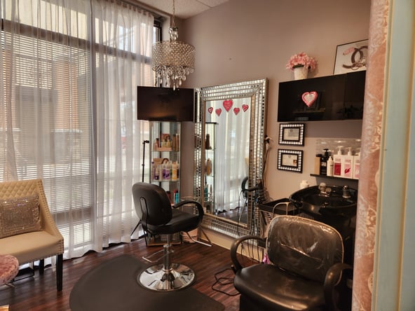 Join San Antonio’s Finest Group of Salon Professionals!