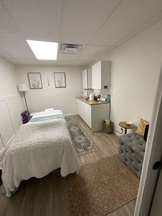 Come join our growing salon and spa family! Suite and Chair available