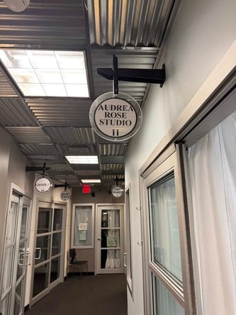 Sola Salon Studios in Creve Coeur, MO – Salon Suite for Rent