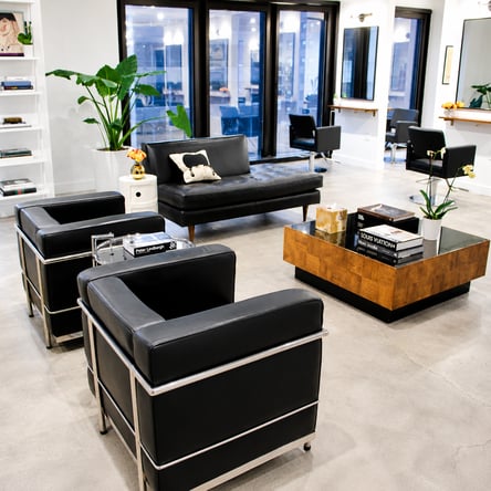 Luxury Chair Rental in River North, Chicago – 24/7 Access