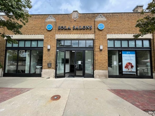 Sola Salon Studios in Highland Park, IL – Salon Suite for Rent