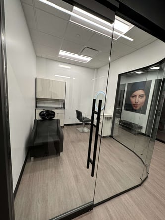 Fully Inclusive Salon Suite in Downtown