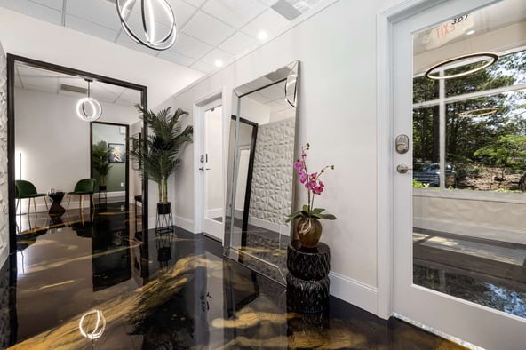 Luxury Salon Suites For Rent