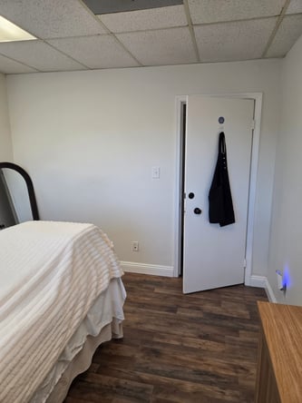 Room available in the city of Orange