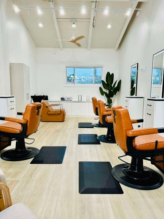 Brand New Ocean View Salon Stations for Rent in Laguna Beach – High Traffic on PCH