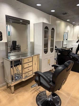 Private Salon Room & chairs for Rent – Perfect for Beauty Professionals | Nosh Nail & Hair Studio.