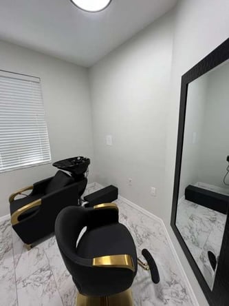Luxury Salon Suite Rental