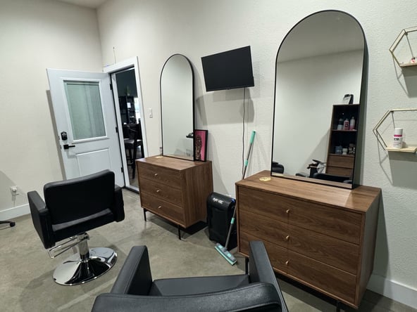 New 2-Chair Suite | Busy Royse City / Rockwall Shop | Keep 100% of Earnings