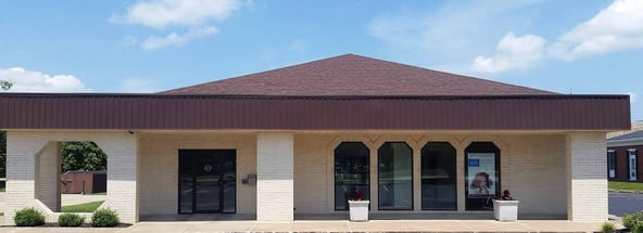 Sola Salon Studios in Moline, IL – Salon Suite for Rent