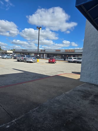 Braiding Space for Lease – Prime Beauty Location