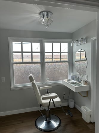 Manicurist space for rent