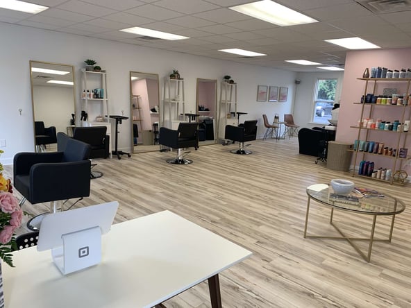 Salon suite feel, without all the hassle!