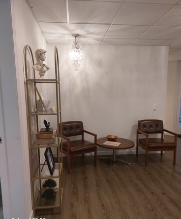 Private Salon Suite in Rochester Hills: Customizable & Serene