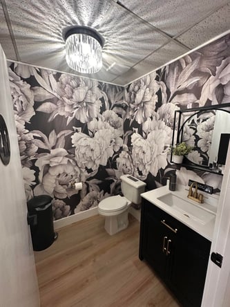 Luxury Salon Suites & Bed Rentals