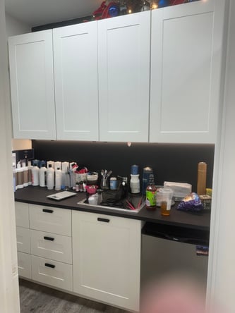 Salon Suite in Heart of Old Town. 375 square feet fully equipped. Washer and drier on site.
