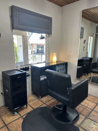 Hair Stylist- Chair Rental in Carefree/North Scottsdale