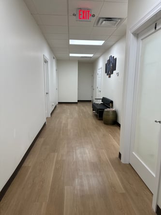 Newly renovated salon suite rentals. Minutes from MO-94, I-70 and 141