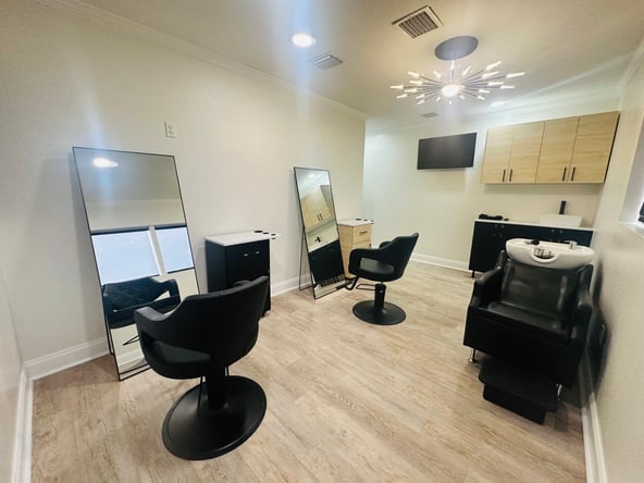 The Retreat Salon + Spa Suites Tinseltown Location