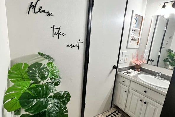 Salon Booth Rental