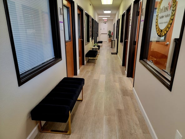 UNIQUE SALON HAS AVAILABLE SUITES IN PLANO!! WONDERFUL LOCATION!