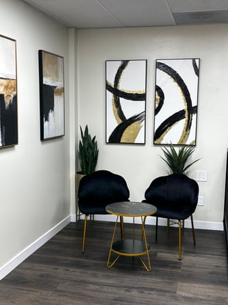 Now Renting Private Salon Suites on Ventra Blvd Woodland Hills Ca.
