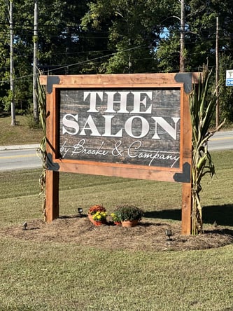 Upscale salon in Dallas Ga. has booth for rent
