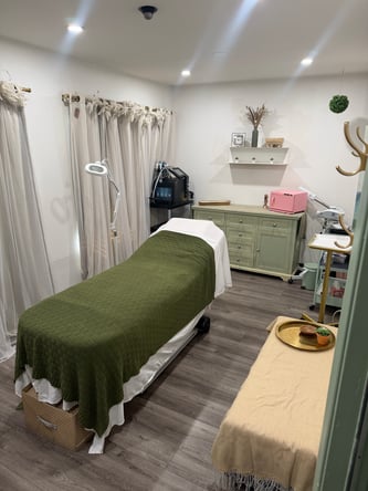 Private Treatment Rooms for Rent in a Boutique Day Spa – Covina (2 Available)
