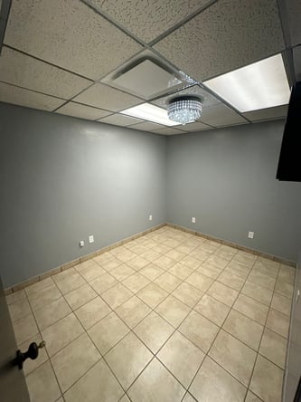 salon suites