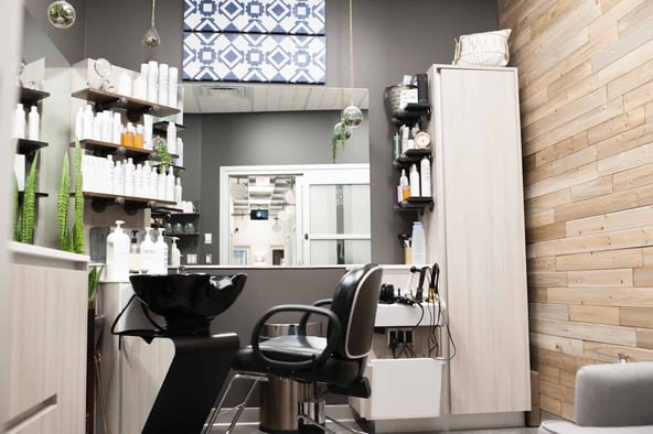 Sola Salon Studios in Champaign, IL – Salon Suite for Rent