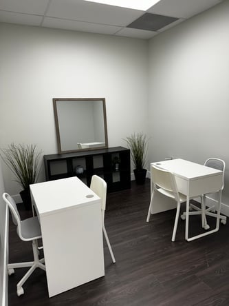 Salon Suites for Rent