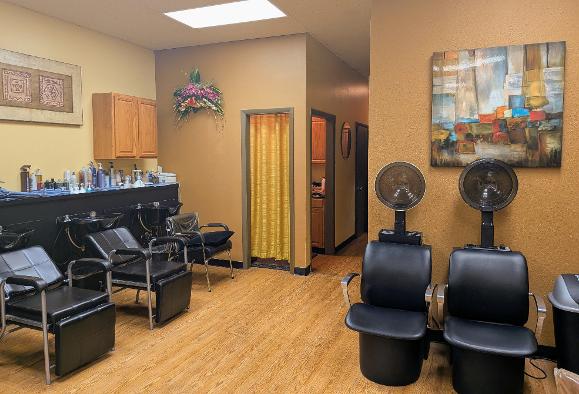 Full time / Part-time Booth renter