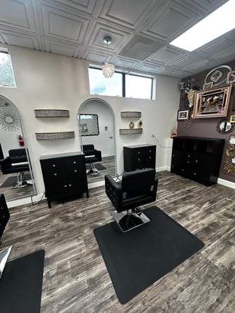 Booth Rent Available at Velvet Root Salon in Lee’s Summit