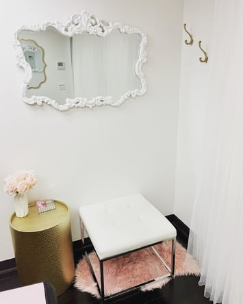 Sola Salon Studios in Seattle, WA – Salon Suite for Rent