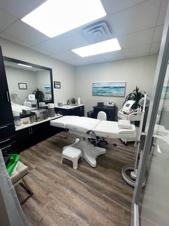 Premium Salon Suite for Rent | Ventilated, Sun-Filled, Fully Equipped