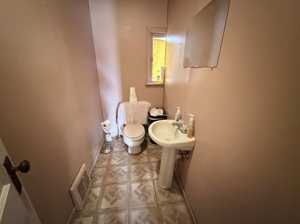 For sale-Affordable Ownership of Salon Only $525/mth