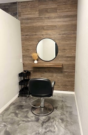 Loft for stylist, lash tech, nails, etc.