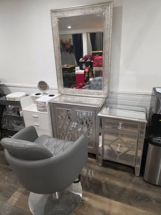 DTLA Hair Stations for Rent | $400/week | Secure, Boutique Setting