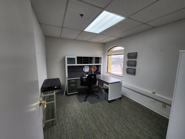 Design Your Own Private Suite – Brookfield, WI on Bluemound Rd 300-1,236 Sq Ft