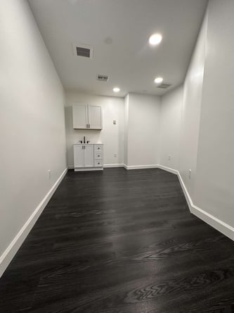 Two Twelve Beauty & Wellness Suites